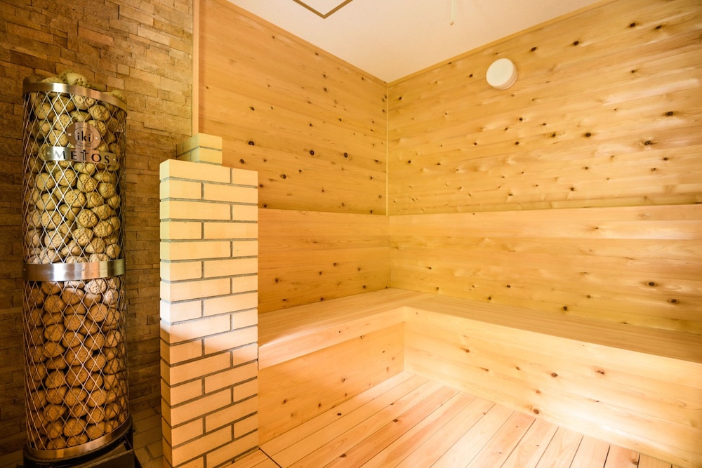 Yamanaka Onsen Shirasagiyu Tawaraya