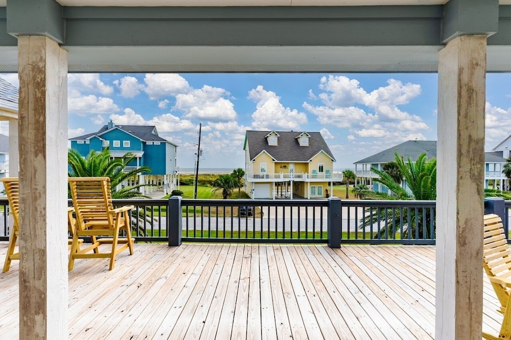 Happy Hours 4 Bedroom Home