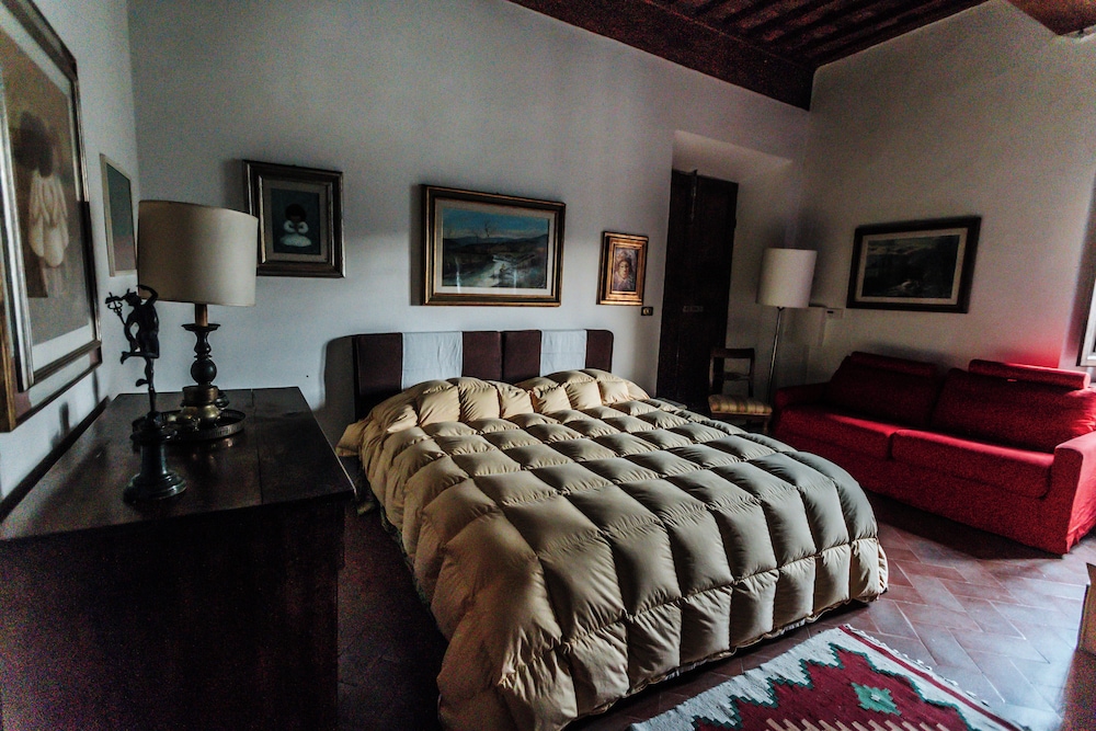 Castello Uliveta
