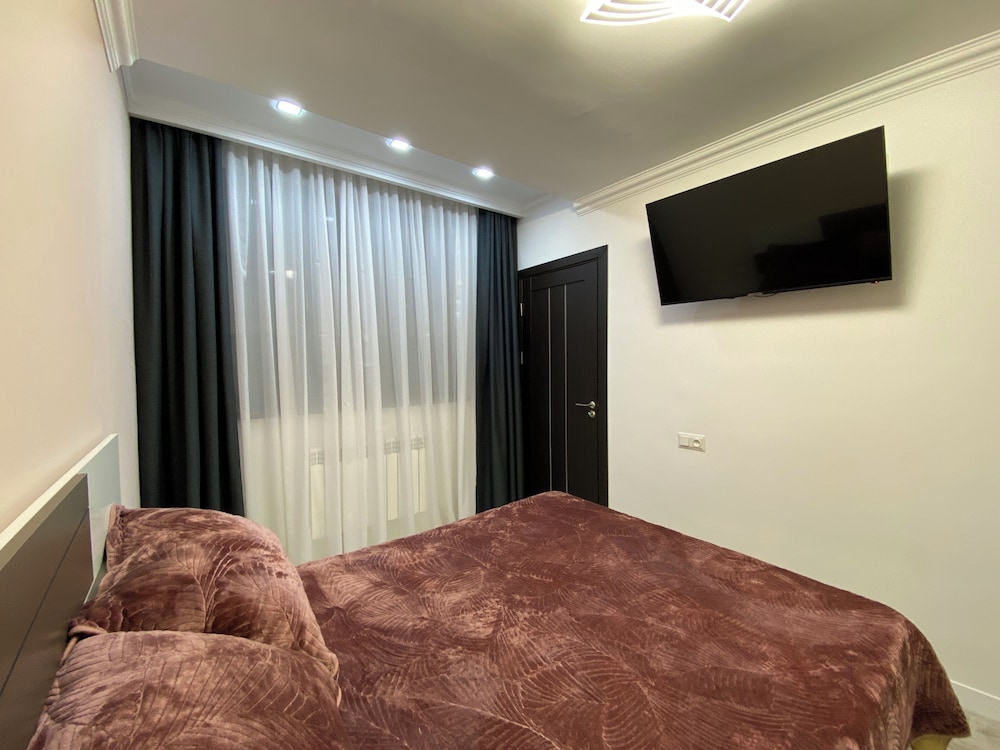 Apartment by Luxe Group SN100