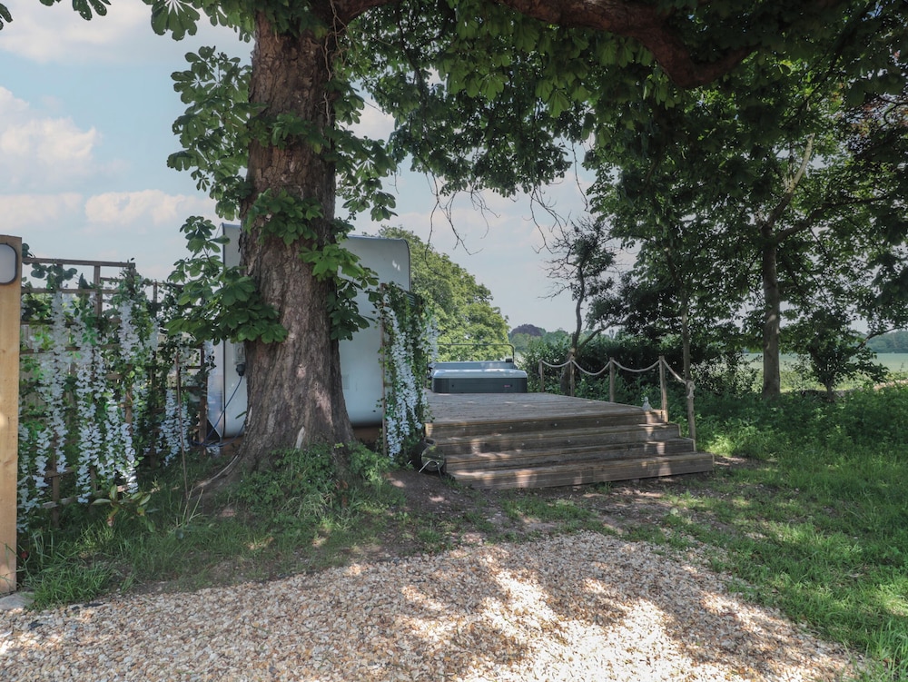 Buckland House Pod