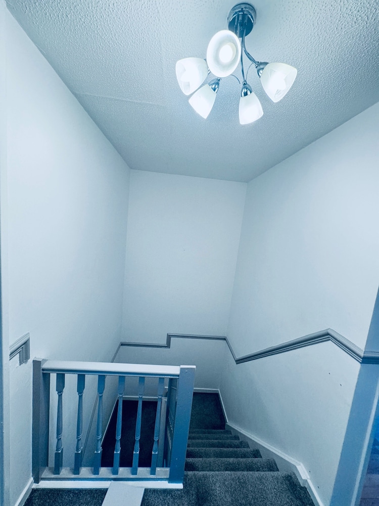 Gateshead Gem - Modern 3 Bedroom House