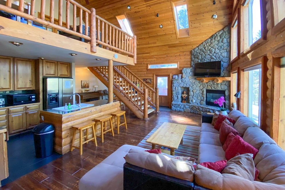 Lake Tahoe Vacations - South Lake Tahoe Vacation Rental w/ Indoor Pool - Property Image 20