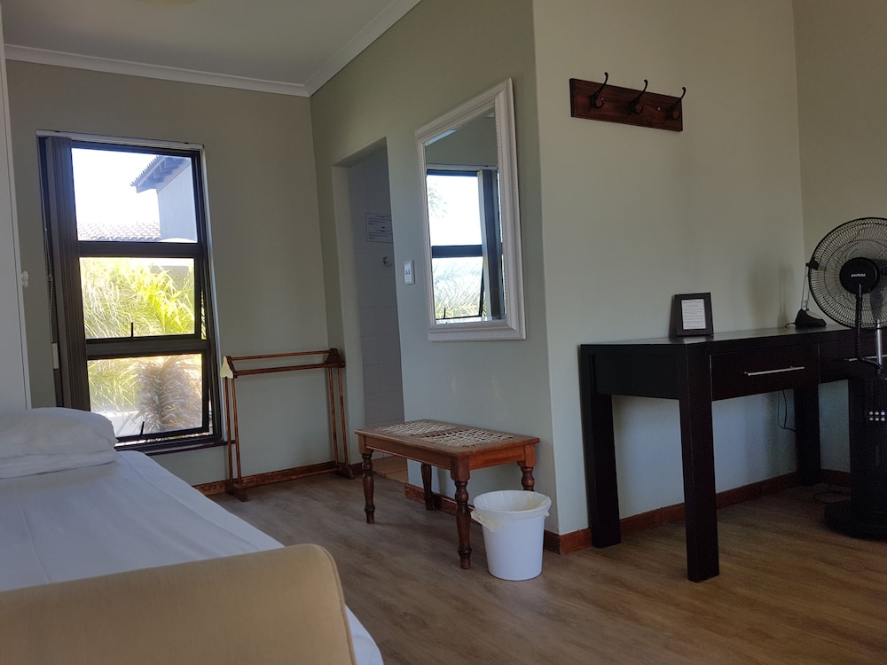 Melkbosch Guesthouse