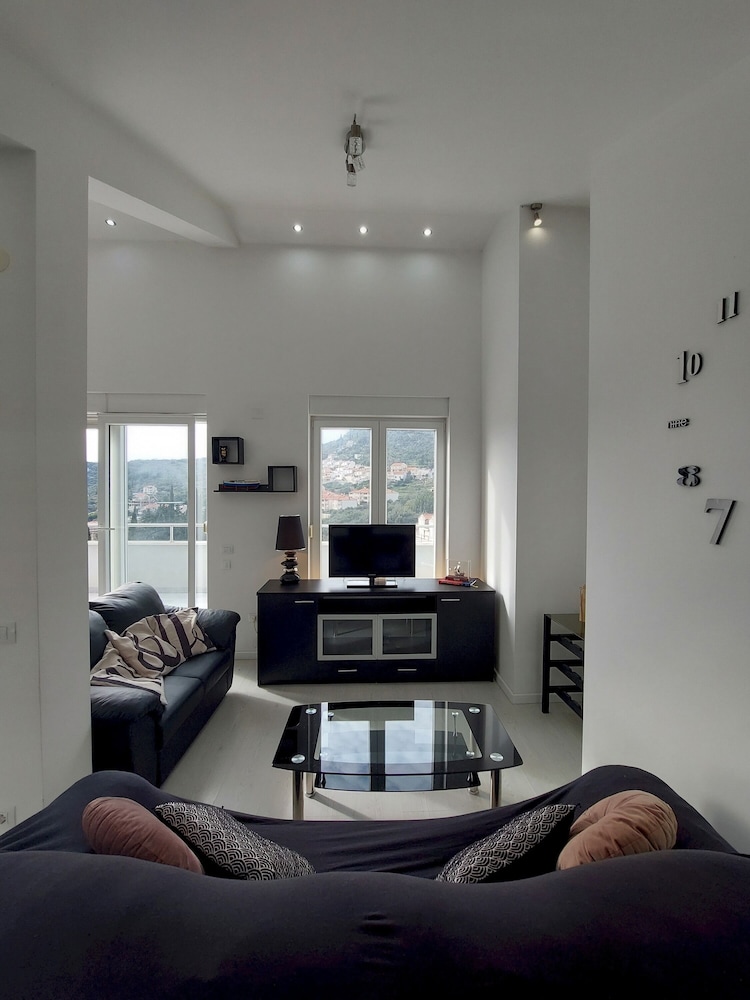 Blue Bay Apartment
