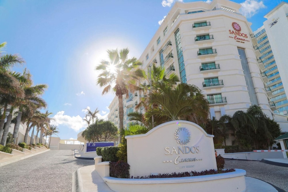 1BDSandos Cancun Beachfront&LuxuryResort