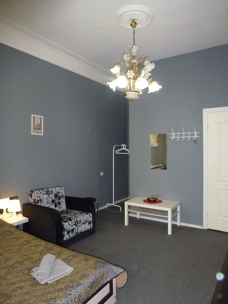 4ROOM