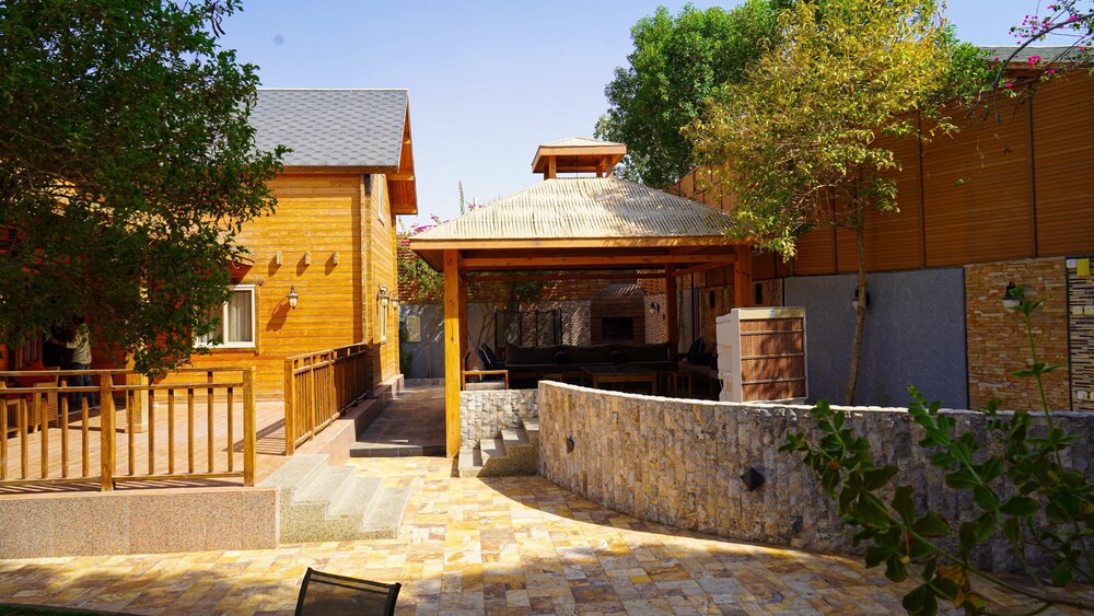 The Land Villas Ammaria