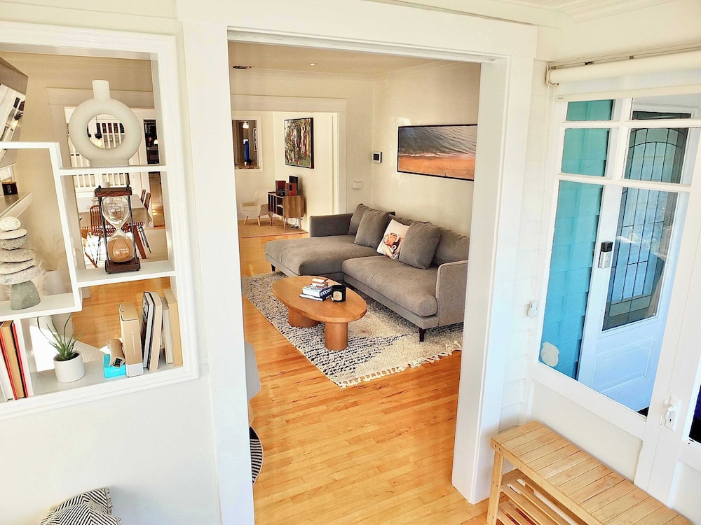 Beach City Craftsman - Walk to Beach
