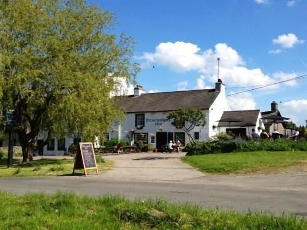 Penrith Vacations - Punch Bowl Inn - Property Image 22