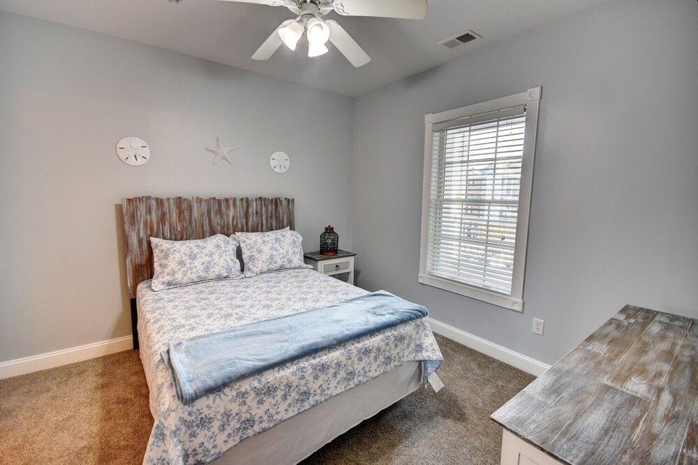 4827 Magnolia Lake Drive, #302 3 Bedroom Condo by RedAwning view 4