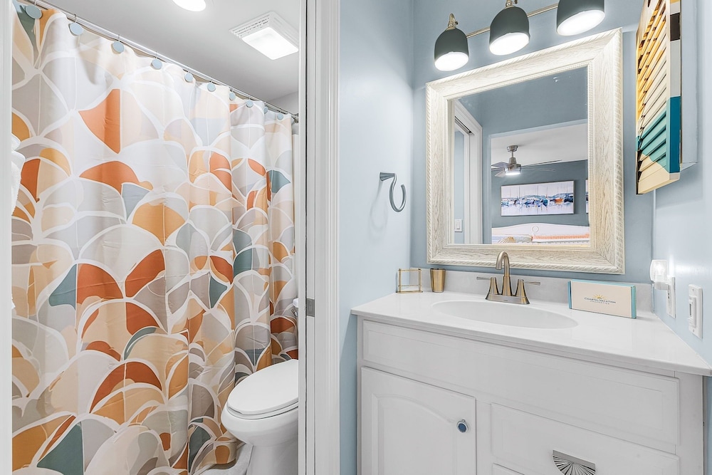 Estero Island Yacht & Racquet Club 224 1 Bedroom Condo