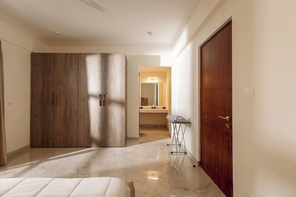 Amber Apartment 103 by Stayjade