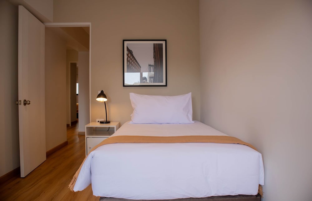 Charming 3BR w Amazing Pool in Miraflores