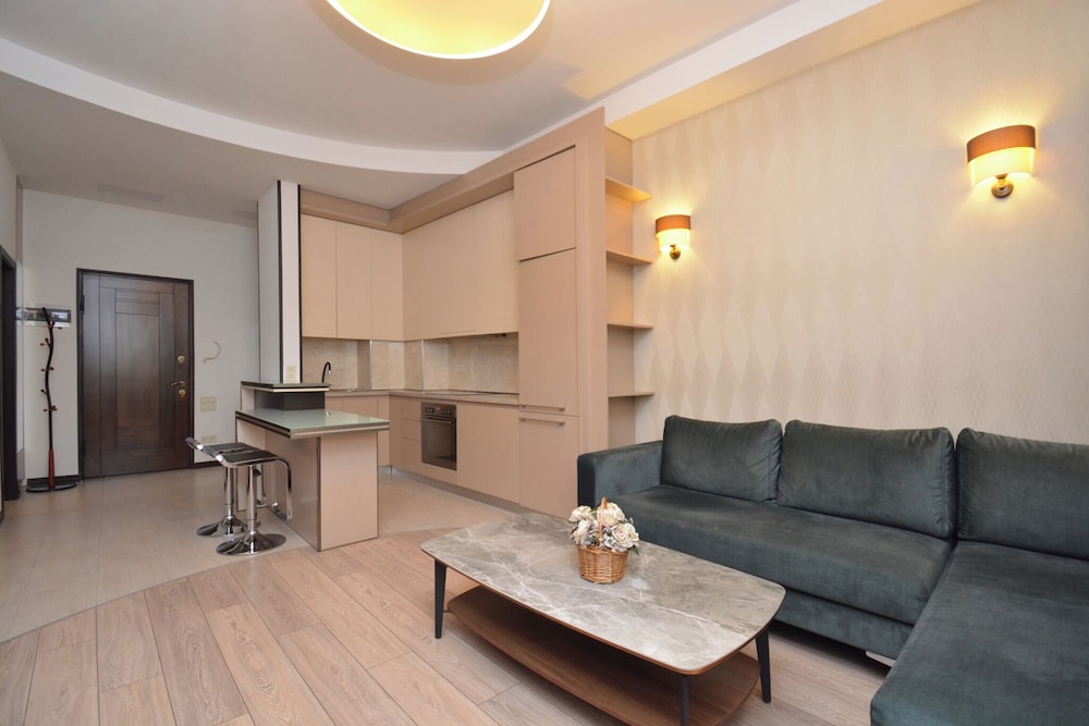 Kajaznuni street apartment on 4 floor