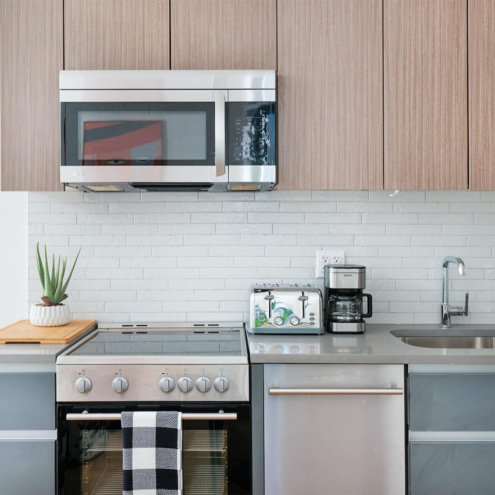 1288-5fs New Renovated 2 Bedrooms in UES
