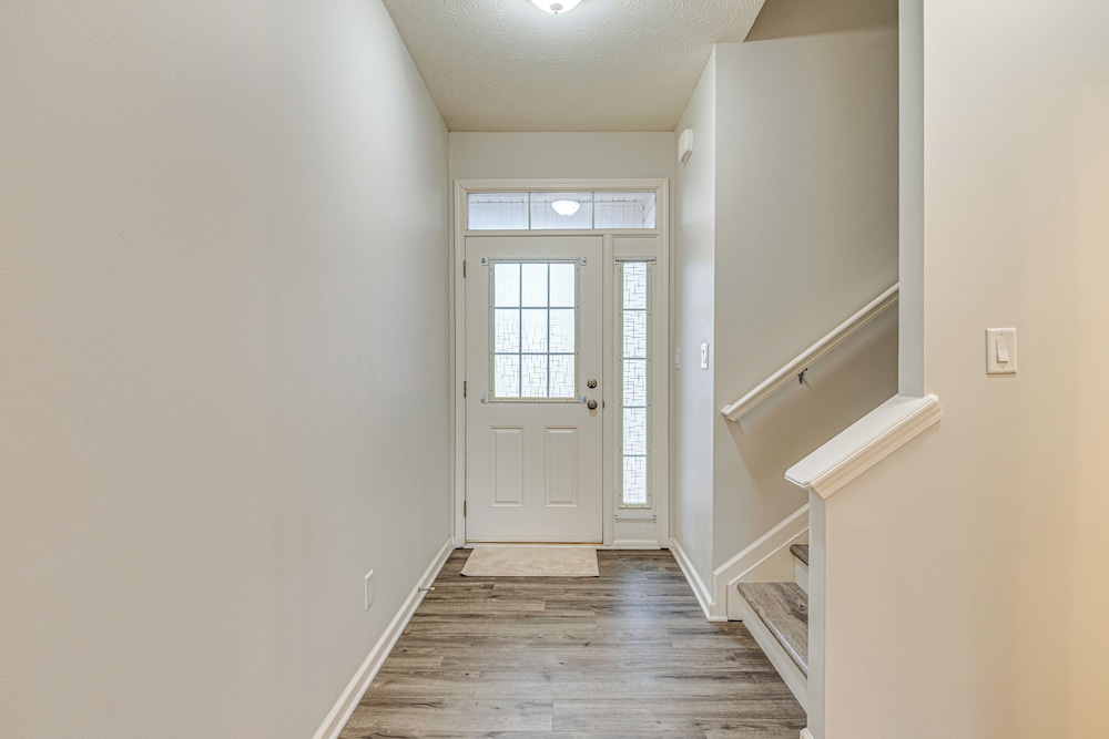 Close to Main Street: Townhome in Zionsville