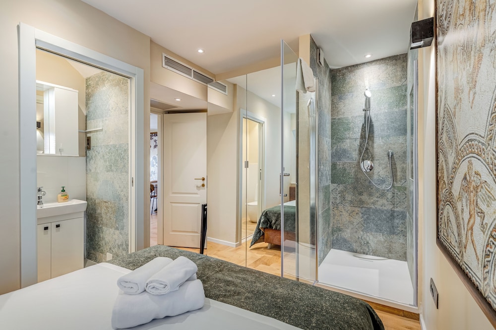 Porta Stella 2-Bedroom Luxury Apartment