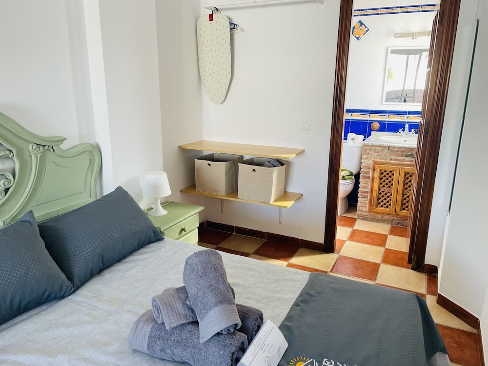 Estudio Cordoba Jimena by At Home Costa del Sol