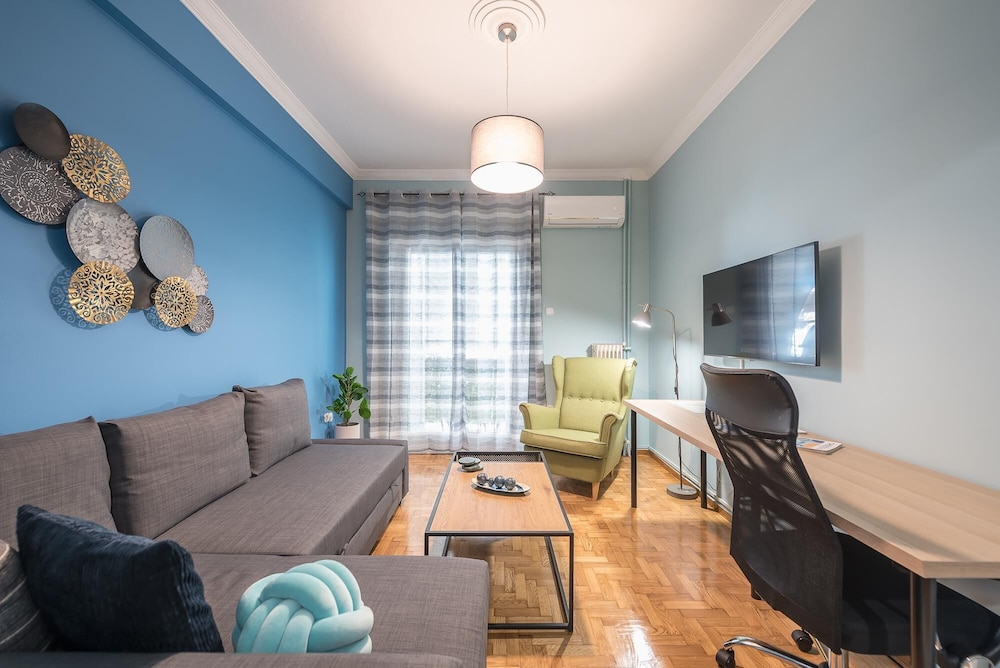 Boutique Acropolis Apartment by Cloudkeys photo 3