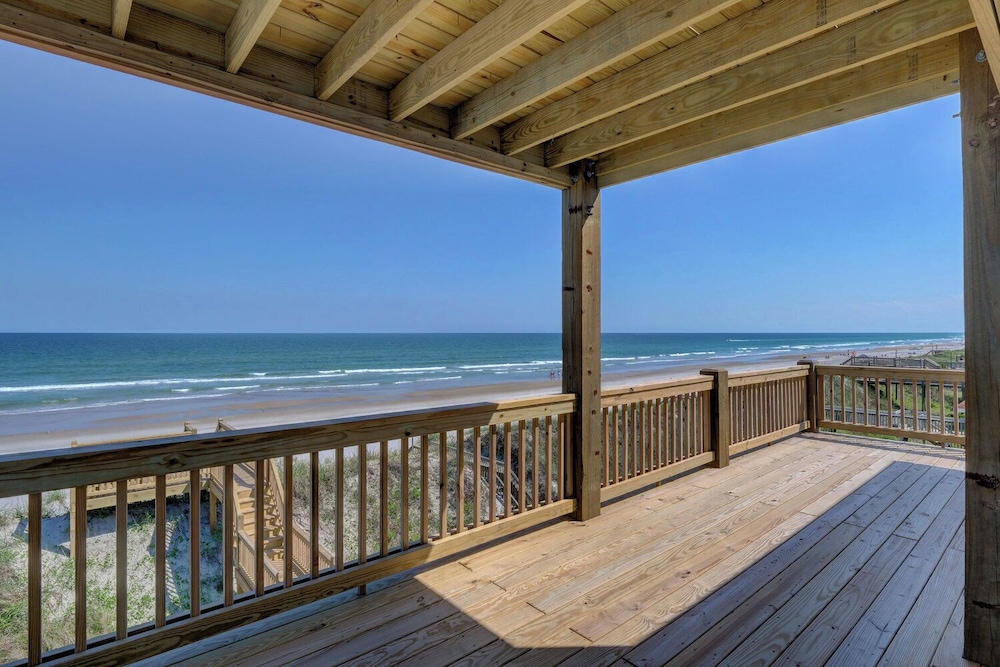 Next to Sea Gallery by Topsail Realty
