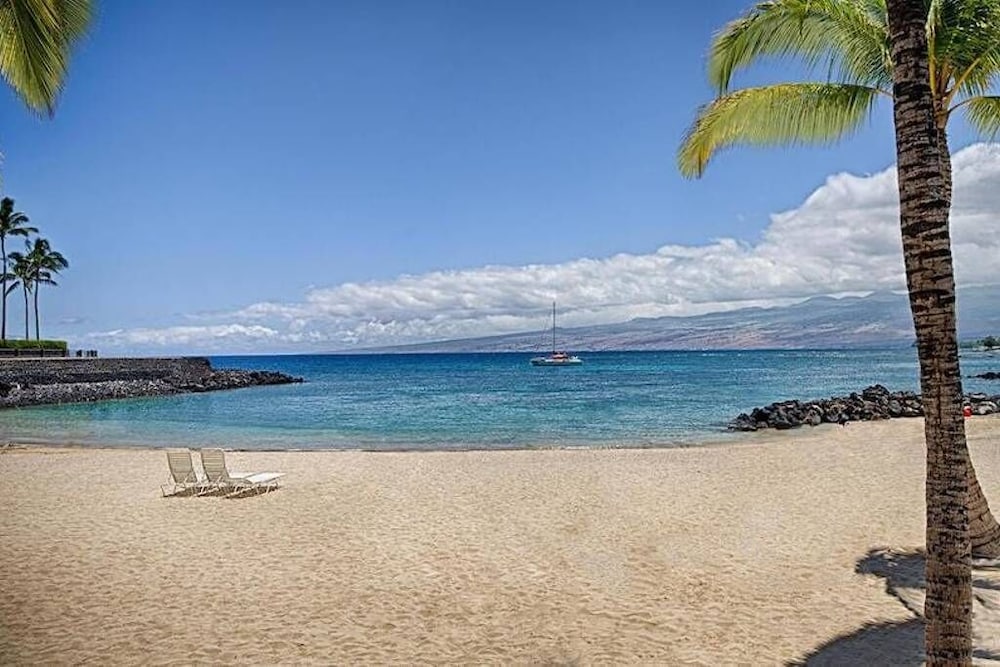Luxurious View Corner Townhome - Great Views - VIP Beach Pass - Vrkcv