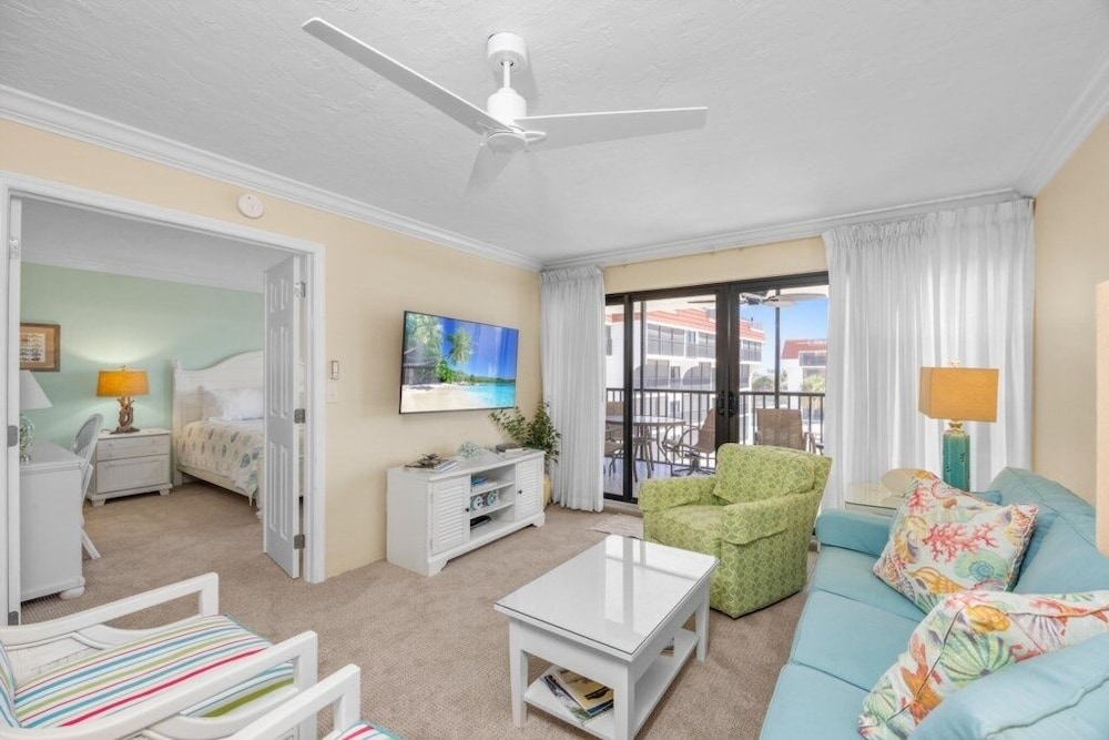 Pointe Santo B31 2 Bedroom Condo