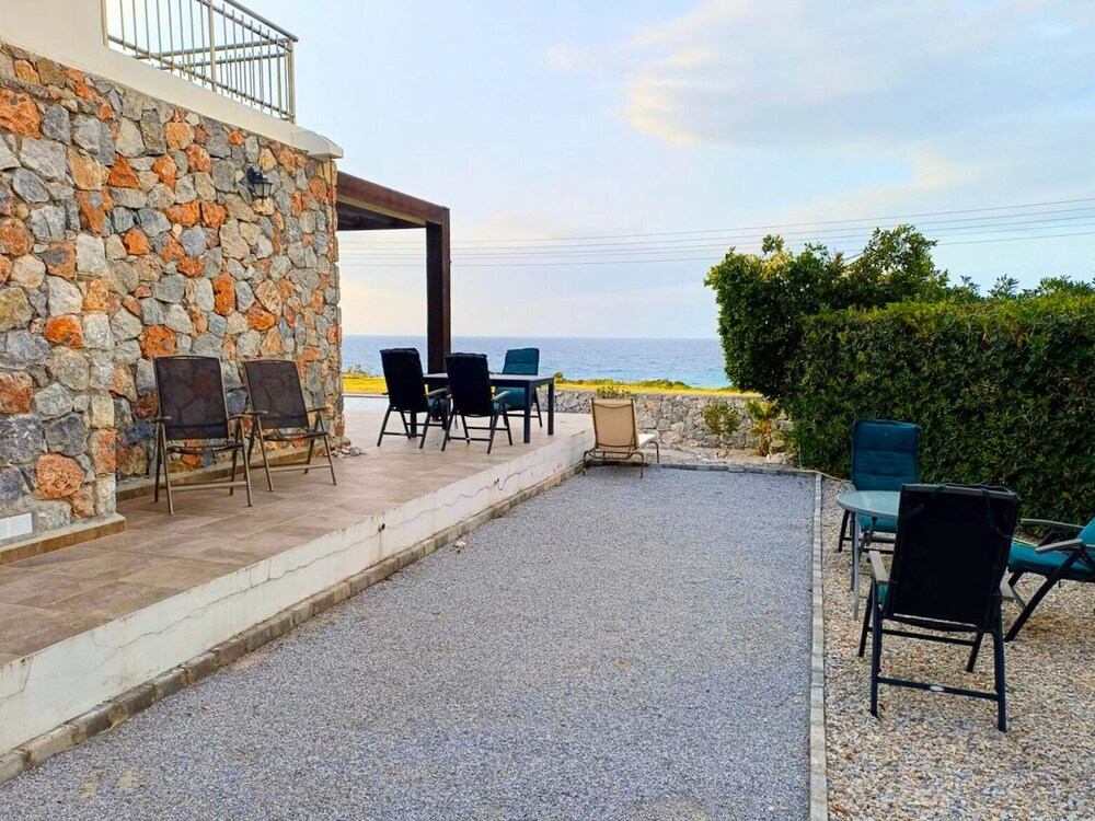Luxurious Villa With Breathtaking Seaview