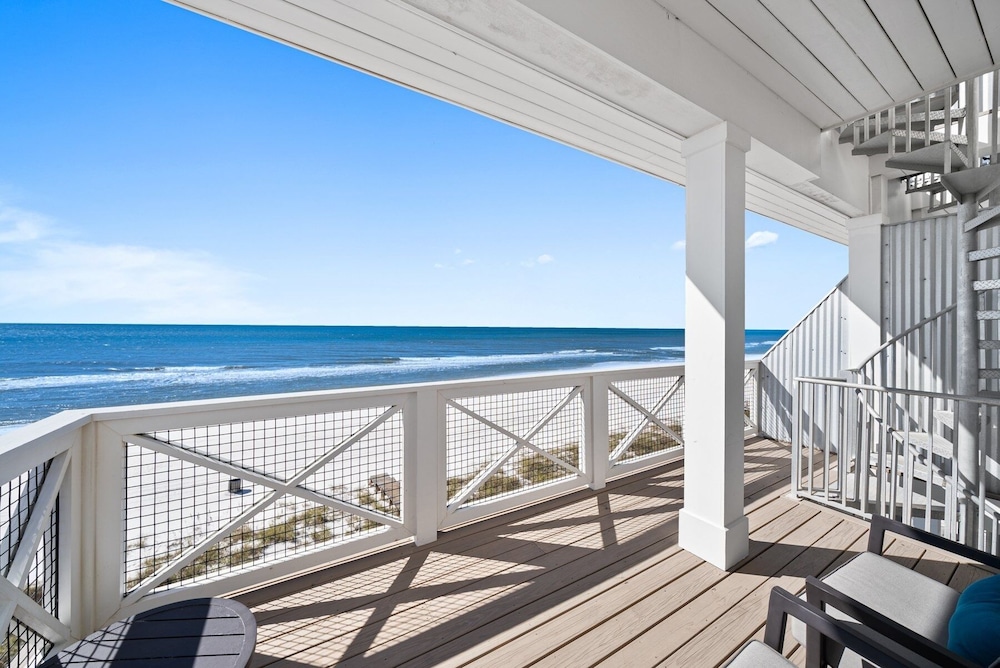 Joy By The Sea 5 Bedroom Home