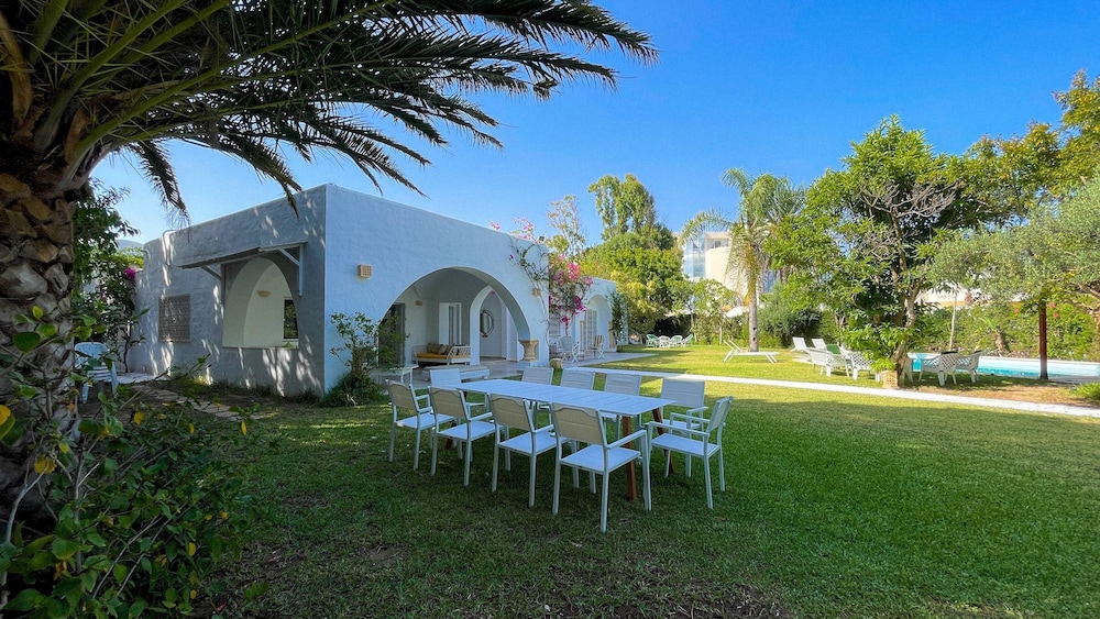 Residence Jannet Oasis Pour 16 en Bord de mer