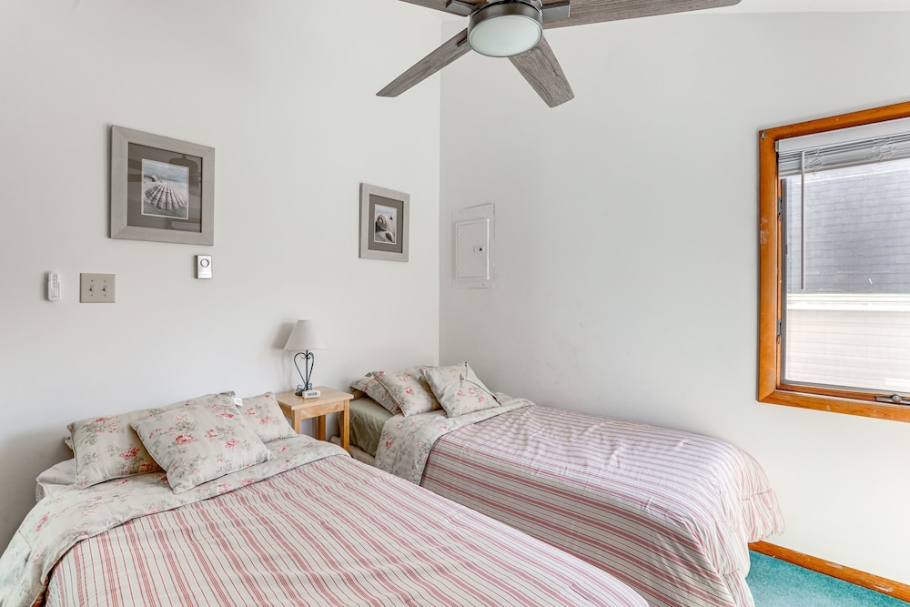Renovated Ocean City Retreat - Walk to Beach! view 2