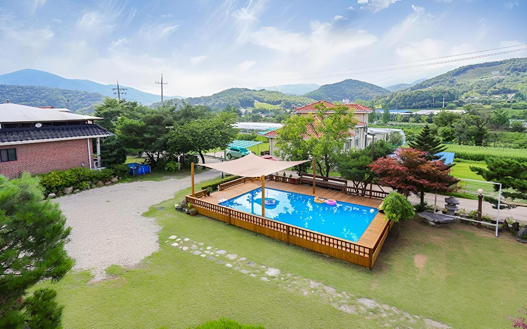 Yangpyeong Moegaram Pension
