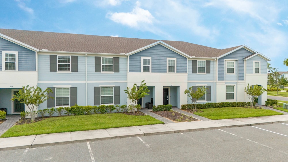 111 Amazing Townhouse For Your Family a Relaxing Vacation view 2