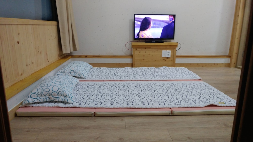 Chowoo Guesthouse