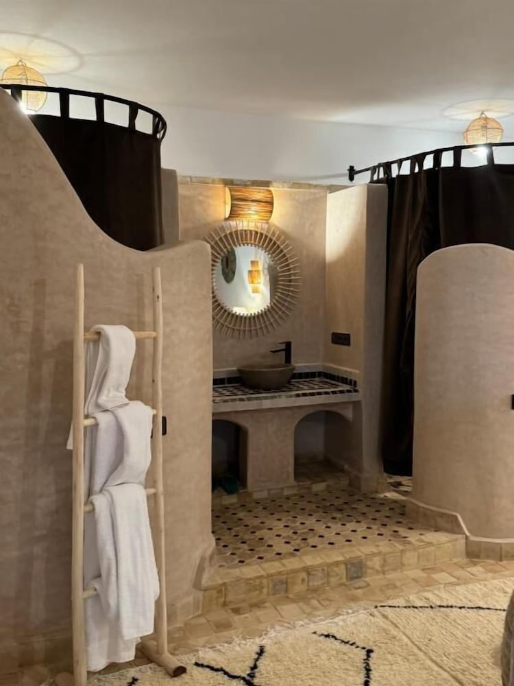 Riad Sahara Stars Dades
