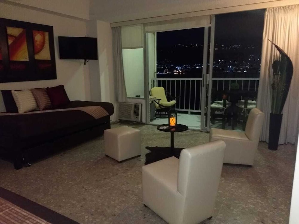 Select Suite Acapulco Twin Towers