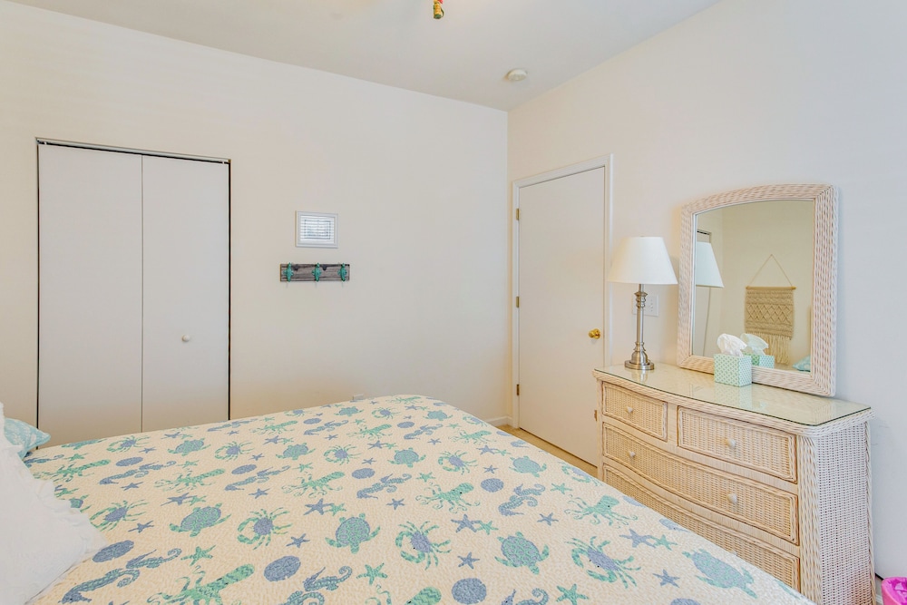 Golf, Swim & Explore: Sunset Beach Family Condo!