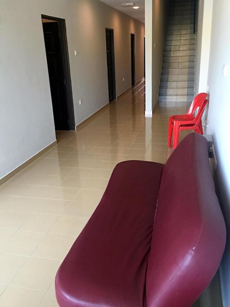 Lunas Homestay by Yolodge photo 3