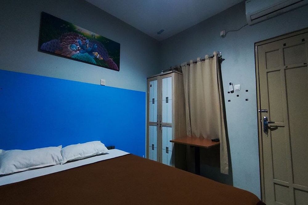 OYO 95060 Ahzafani Homestay Syariah