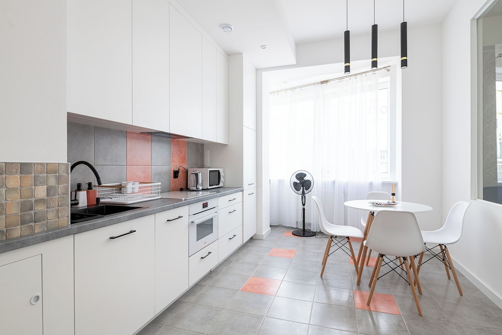 RentPlanet - Apartament Domaniewska view 3
