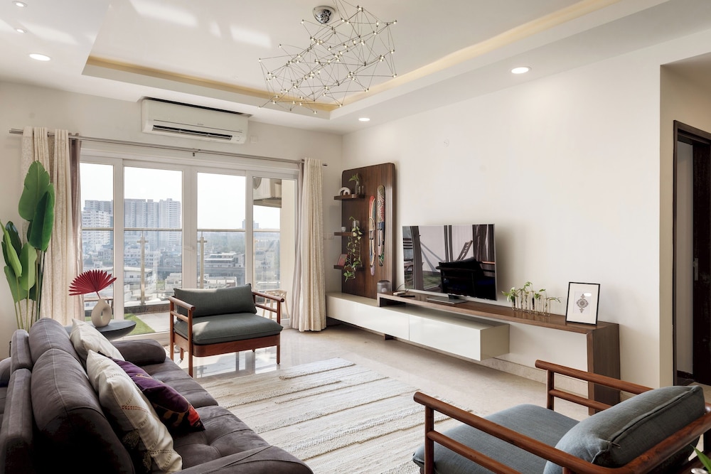 The Ivy Apartment by Red Olive