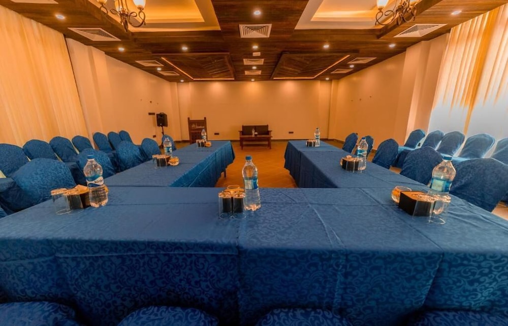 meeting & event spaces