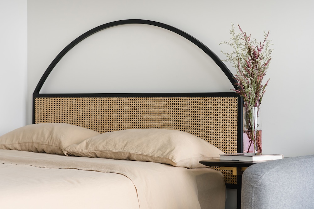 Elegant Studios and Apartments Montreal