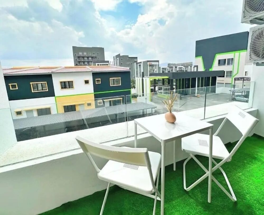 Manhattan Suites IPOH Waterpark by uBook