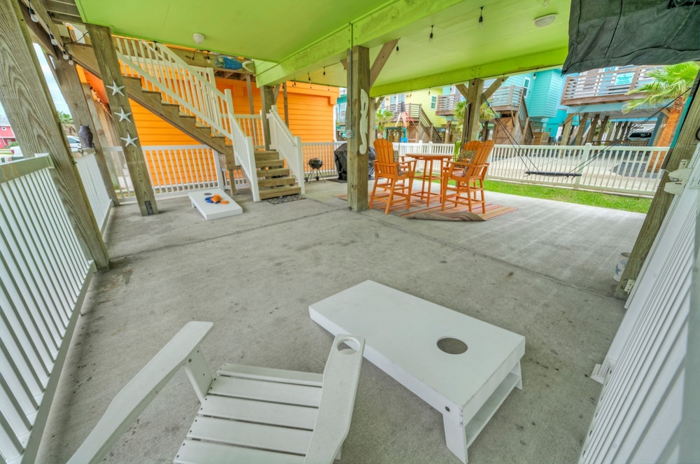 Reel Life Dreams by Avantstay Pool Near Beach