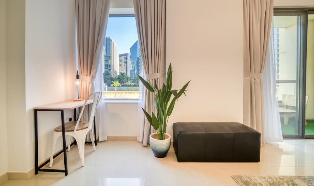 JBR Gem Spacious 1BR Apt With Balcony