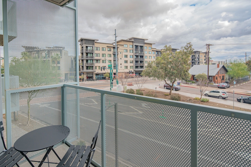 ROVE LIVING/KL - Roosevelt Point