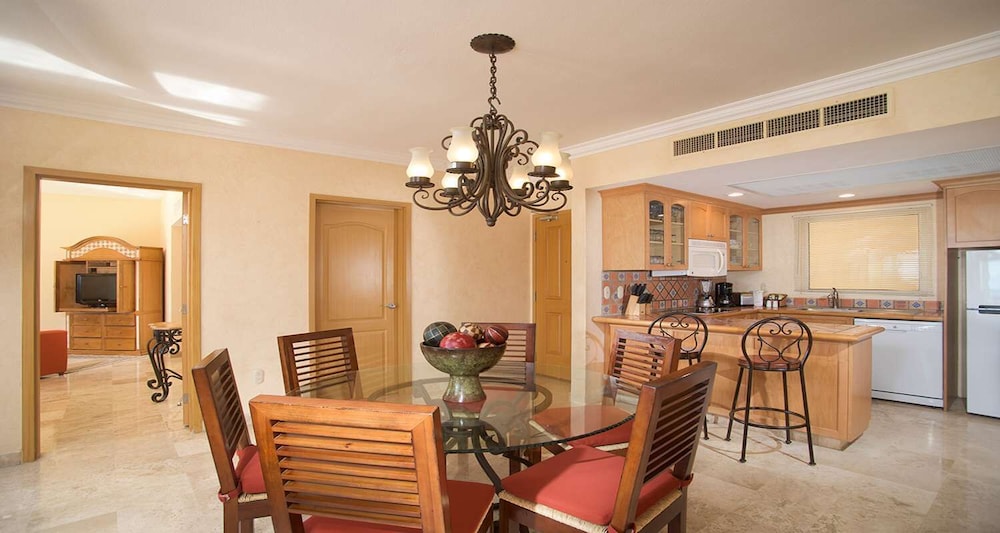 Luxury Suite at Villa del Palmar