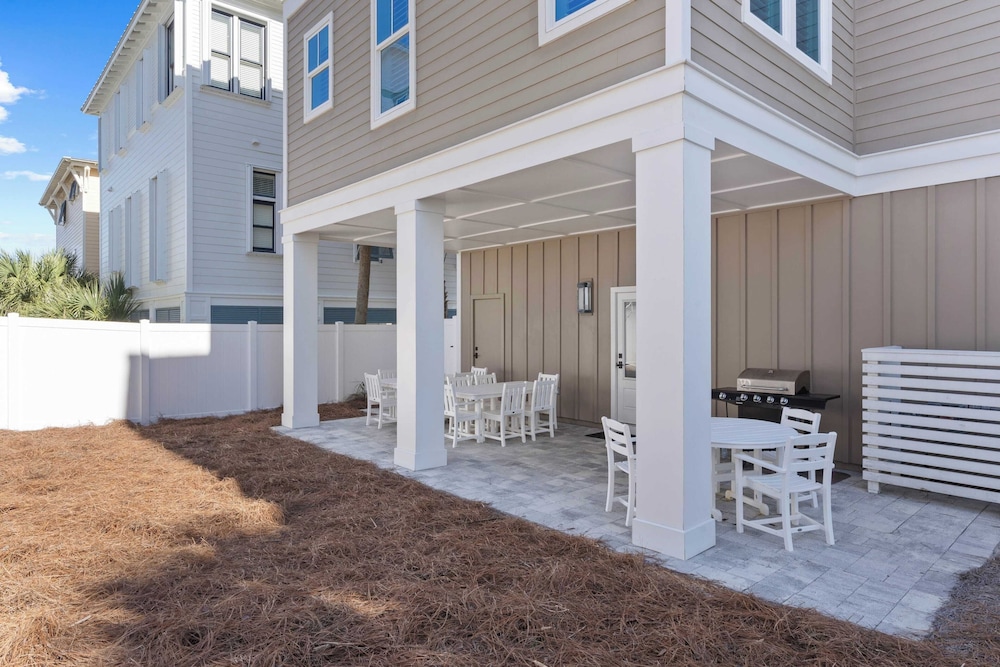 Grayt Digs by Avantstay Next to Beach, Oceanview