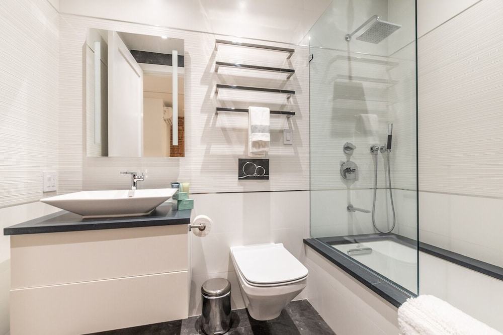 Hawthorn II by Rove Travel 3BR Apartment